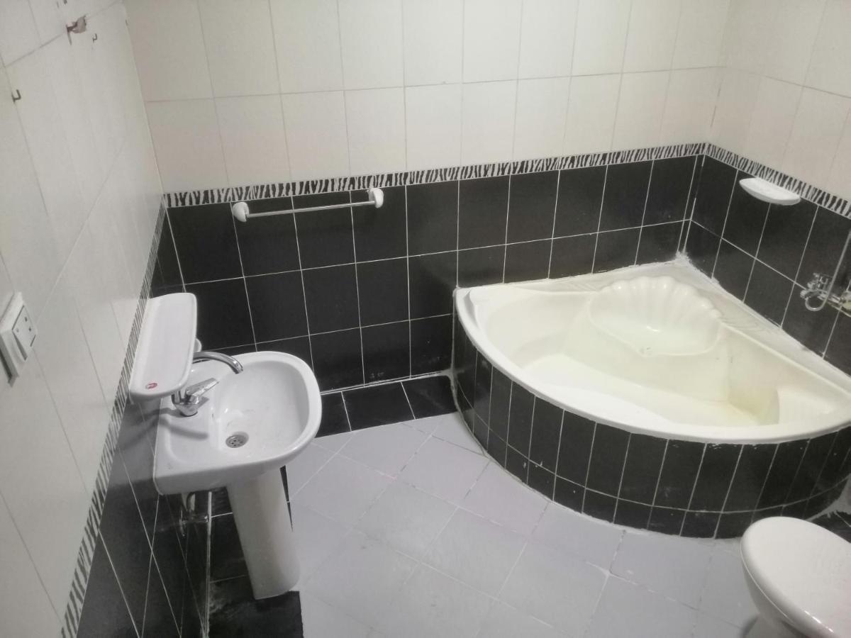 Anubis Kingdom Pyramids Hostel Kafrat al Jabal Exterior photo