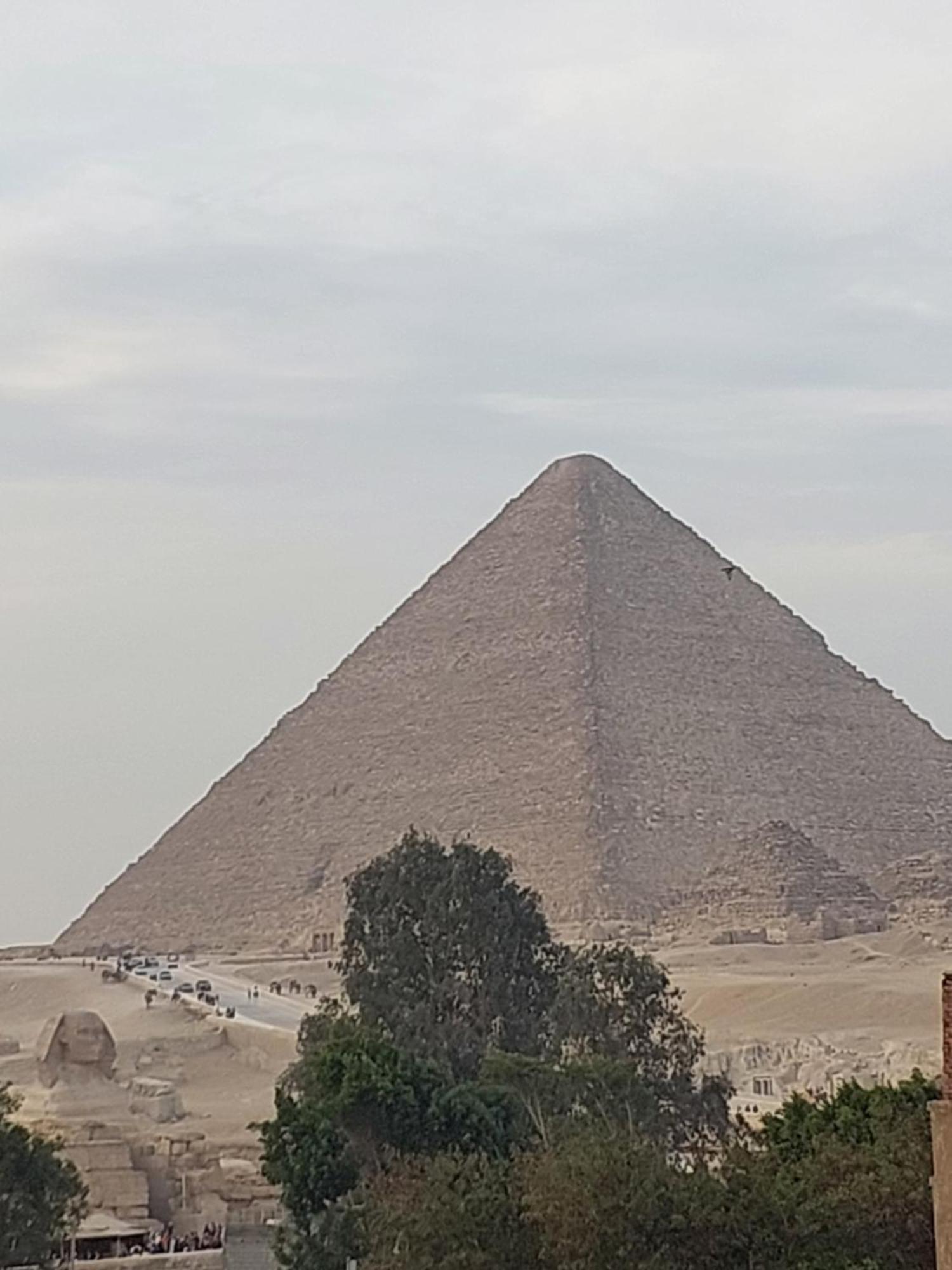 Anubis Kingdom Pyramids Hostel Kafrat al Jabal Exterior photo